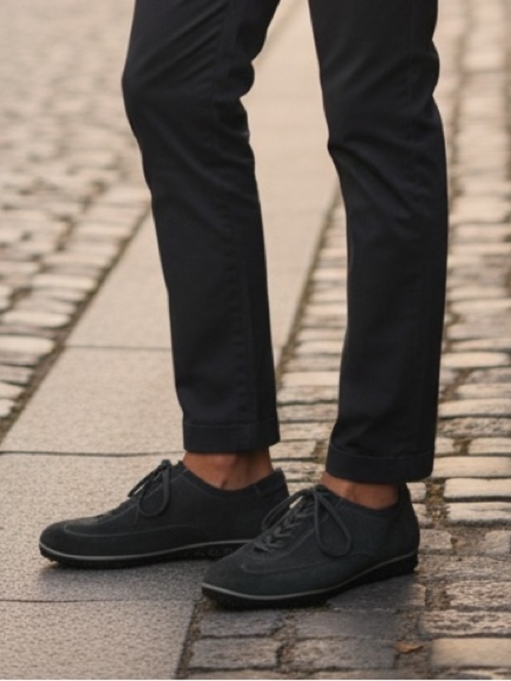 TOD’S Black Suede Men's Casual Sneakers